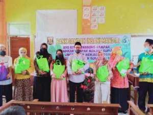 Ibu Hj. Yani Jatnika Marwan" Konsep 3R Ubah Sampah Dari Masalah Menjadi Berkah"