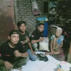 WUJUD KEPEDULIAN ORMAS BPPKB BANTEN RANTING KEDAUNG BARAT (MACAN KEDAUNG) BAGIKAN SEMBAKO