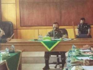 Diruang Rapat Makodim 0413/Bangka ; Kasdim Letnan Kolonel Inf Rudiyanto Memimpin Sidang Jabatan Personel Kodim 0413/ Bangka TW I TA 2022