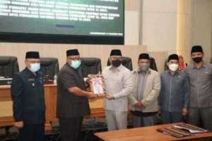 Paripurna, Penyampaian Nota Pengantar Bupati Dan Laporan Keputusan Pimpinan DPRD