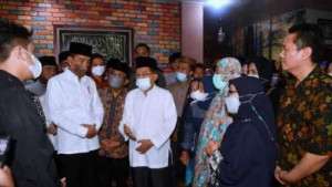 Presiden Jokowi Takziah ke Rumah Duka Mantan Menteri ATR/BPN Ferry Mursyidan Baldan