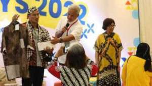 Ganjar Pranowo Bagi-bagi Strategi Majukan UMKM Jawa Tengah di Depan Menparekraf