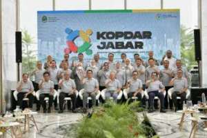 PEMKAB. Sukabumi Raih Penghargaan PINUNJUL, WABUP Sukabumi "Peran Aktif Bersama Kendalikan Inflasi"