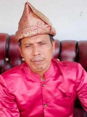 Bahir : Mengenai Bangunan JUT Desa paduraksa sudah prosedur!!