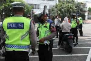 Kembali Terapkan Tilang Manual, Polisi: Jangan Dianggap Intimidasi, Tapi Edukasi