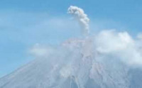 Masyarakat diminta waspadai awan panas letusan Gunung Semeru