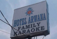 Himbauan Kapolres seakan diabaikan, Hiburan dihotel Arwana sampai larut Malam.