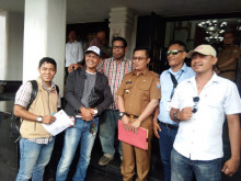 DPP POSE RI Demo di Kantor Walikota, Desak PJ Walikota Palembang Tutup Galian C Diduga Ilegal di Kepuh Kecamatan Gandus Telang Kemang Cenago Kota Palembang