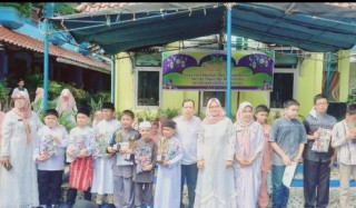 Membentuk Karakter dan Kepedulian Melalui Pesantren Ramadhan di SDN 109 Palembang"