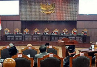 MK: Penyaluran Bansos Jokowi Tak Terbukti Untungkan Suara Prabowo-Gibran
