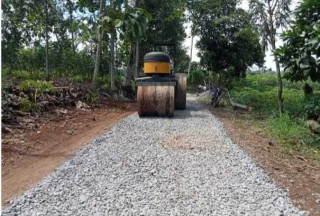 Pemdes Negeri Campang Jaya, Sungkai Tengah realisasikan pembangunan jalan lapen