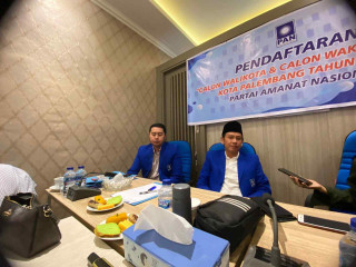 Enam Calon Wali Kota Palembang Serahkan Formulir Pendaftaran ke PAN Jelang Batas Akhir