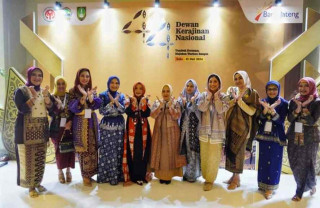 Dibuka Iriana Joko Widodo, dr. Sheila Hadiri Puncak Perayaan HUT Dekranas ke-44 di Solo