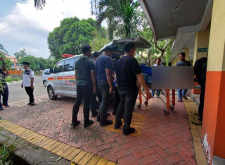 Polisi yang dibakar polwan istrinya di Mojokerto akhirnya meninggal