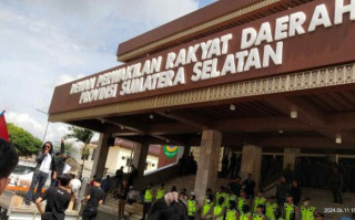 KMPPS Demo di DPRD Sumsel Desak PPDB SMA Negeri dan SMK Negeri Tahun 2024 Diulang 