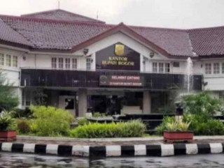 Seorang Kepala Dinas Pemkab Bogor lkut Diamankan KPK Dalam Kasus Pemerasan