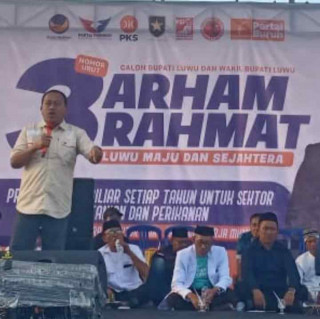 Ashar Mustamin Toputiri Orasi Politik, Jangan Beli Kucing Dalam Karung Untuk Memilih Pemimpin