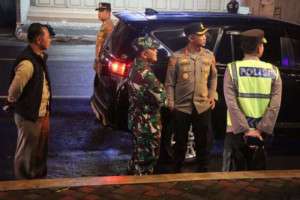 Patroli Gabungan TNI - POLRI Untuk Menjaga kamtibmas di Purworejo
