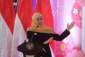 Tak Mau Sebut "Anak Nakal", Khofifah Enggan Dibandingkan dengan KDM