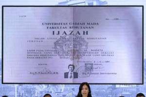 9 Fakta Meyakinkan Jokowi Lulusan Fakultas Kehutanan UGM dan Ijazahnya Asli