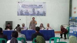 Kapolsek Ciomas Hadiri Penyuluhan PTSL Tahun 2025 di Desa Kotabatu.