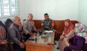 TNI-POLRI Bhabinkamtibmas Polsek Cijeruk dan Babinsa Kunjungi Warga Binaan Beri Himbauan Kamtibmas.
