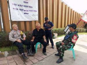 Bhabinkamtibmas Wilayah Hukum Polsek Parungpanjang Sambang Warga Berikan Pesan Kamtibmas.