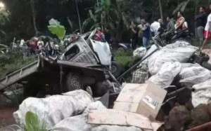 Kecelakaan Maut di Tanjakan Peuteuy-Majalengka, Pikap Hantam 5 Motor