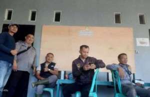 Aipda Thavit Sambangi Warga, Pererat Silaturahmi dan Tingkatkan Kamtibmas di Leuwiliang.