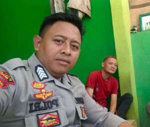 Bhabinkamtibmas Polsek Leuwiliang Lakukan Sambang Warga Demi Harkamtibmas Kondusif.