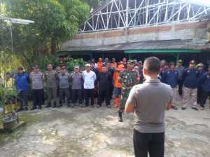 Bhabinkamtibmas Polsek Megamendung Sambangi Warga Desa Gadog dan Ajak Jaga Kamtibmas.