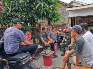 TNI-POLRI Laksanakan Sambang Kamtibmas Tingkatkan Keamanan Lewat Patroli Dialogis ke Warga Binaan Ajak Jaga Kamtibmas Yang Kondusif.