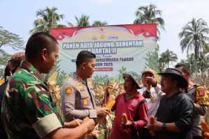 Kapolres Bogor Hadiri Panen Raya Jagung Serentak di Rumpin, Dukung Swasembada Pangan Nasional.