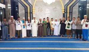 Aiptu Daryanto Atmaja dan rekan lainnya Tunaikan Tugas Mulia dengan Pengamanan Sholat Idul Adha.