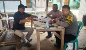 Bhabinkamtibmas Polsek Klapanunggal Sambangi Warga Desa Klapanunggal, Ajak Warga Bersama Jaga Kamtibmas.