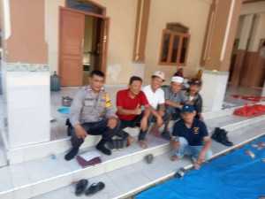 Anjangsana Kamtibmas, Bhabinkamtibmas Polsek Ciawi Pererat Silaturahmi dengan Warga Banjarsari.
