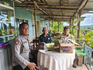Dekat dengan Warga, Bhabinkamtibmas Polsek Parungpanjang Gencar Sambang Desa Jagabaya.