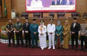Rapat Paripurna DPRD Musi Rawas Mendengarkan Pidato Bupati dan Wakil Bupati Musi Rawas Masa Jabatan 2025-2030