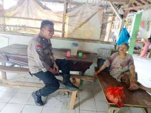 Pererat Hubungan dengan Warga, Bhabinkamtibmas Polsek Babakan Madang Lakukan Sambang dan Sampaikan Pesan Kamtibmas.