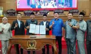 DPRD Musi Rawas Gelar Rapat Paripurna Penandatanganan MoU dan Penetapan Raperda Tahun Anggaran 2025