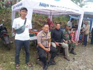 Sinergitas TNI-POLRI Bhabinkamtibmas dan Babinsa Sambangi Warga di Desa Ciburuy Kecamatan Cigombong.