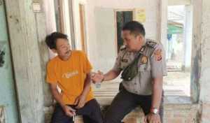 Bhabinkamtibmas Polsek Leuwiliang Jalin Kedekatan dengan Masyarakat di Kecamatan Leuwiliang.