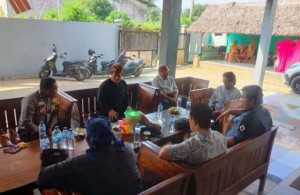 Bhabinkamtibmas Desa Lumpang Polsek Parungpanjang Melaksanakan sambang warga.