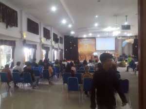 Bhabinkamtibmas Polsek Cisarua Laksanakan Pengamanan Ibadah Minggu Kasih di Gereja GSJA Levin.