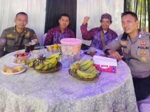Bhabinkamtibmas Polsek Babakan Madang Sambangi Warga dan Sampaikan Pesan Kamtibmas di Desa Bojong Koneng.