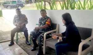 TNI-POLRI Bhabinkamtibmas Dan Babinsa Sambang Warga Desa Pasir Jaya, Ciptakan Situasi Aman Dan Kondusif.