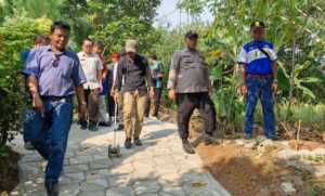 Bhabinkamtibmas Polsek Parungpanjang Beri Himbauan Kamtibmas kepada Warga, Wujudkan Sinergitas TNI-POLRI untuk Situasi Aman dan Kondusif.