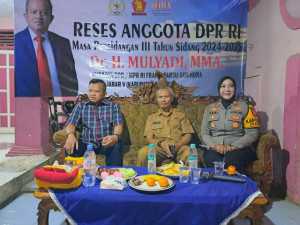 Dampingi Reses Anggota DPR RI Komisi VI, Kapolsek Dramaga Bersama Forkompicam Ajak Warga Untuk Bersama Jaga Harkamtibmas Kecamatan Dramaga Aman Kondusif.