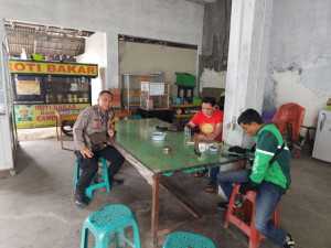 Bhabinkamtibmas Polsek Ciawi Polres Bogor Sambangi Warga Desa Bojongmurni, Tingkatkan Keamanan dan Ketertiban Lingkungan.