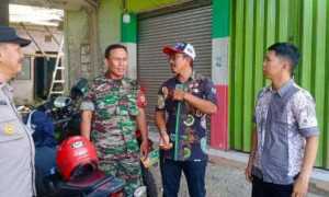 Bhabinkamtibmas Polsek Ciampea Bersinergi Dengan Babinsa, Jalin Kedekatan Dengan Masyarakat Desa Binaan.
